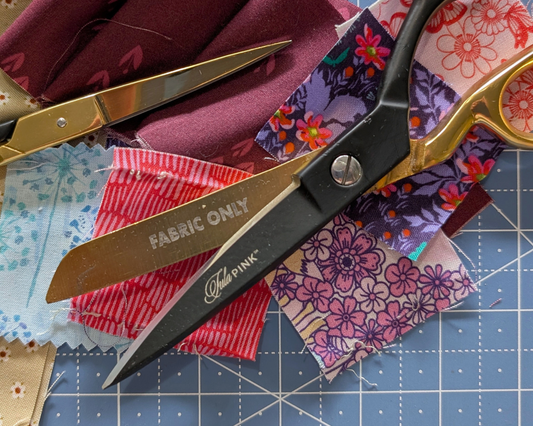 Limited Edition Black & Gold Scissor Tin from Tula Pink