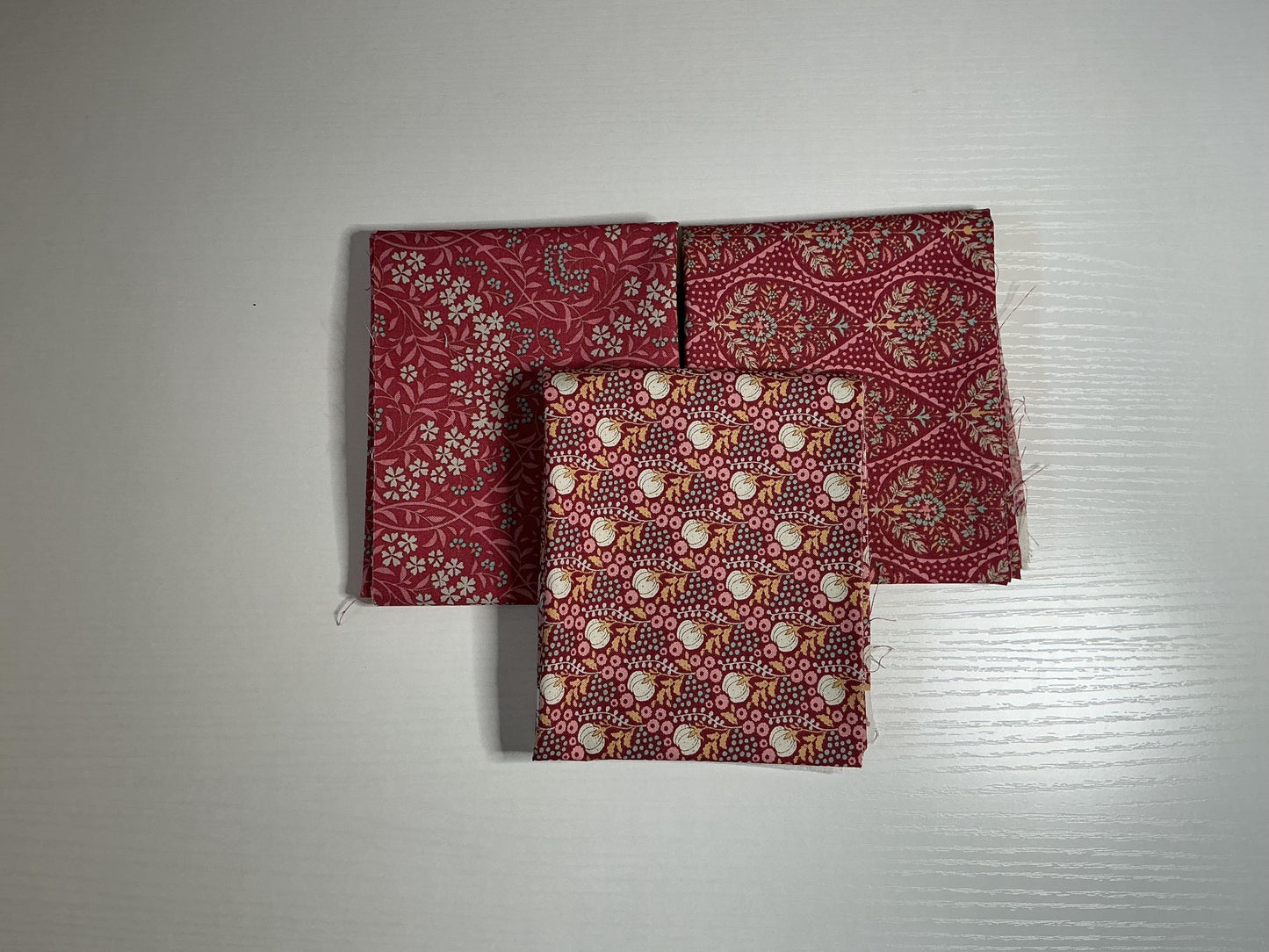Tilda Vintage red/pink fabric bundle.