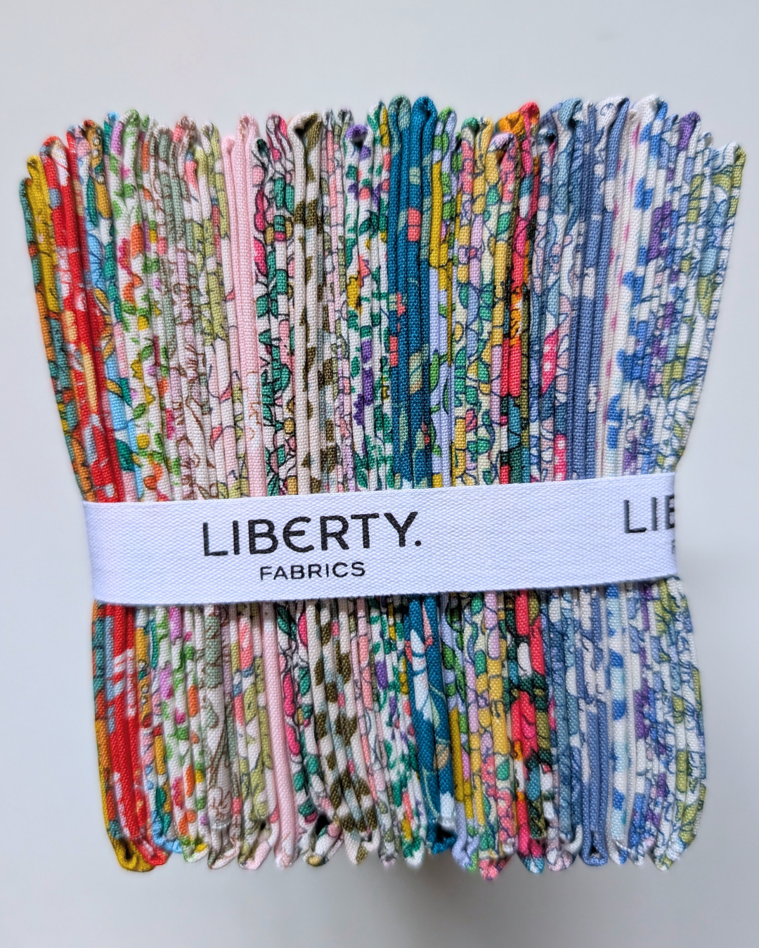 Liberty Everlasting Fat Quarter Bundle - 20 Ditsy Floral Fabrics