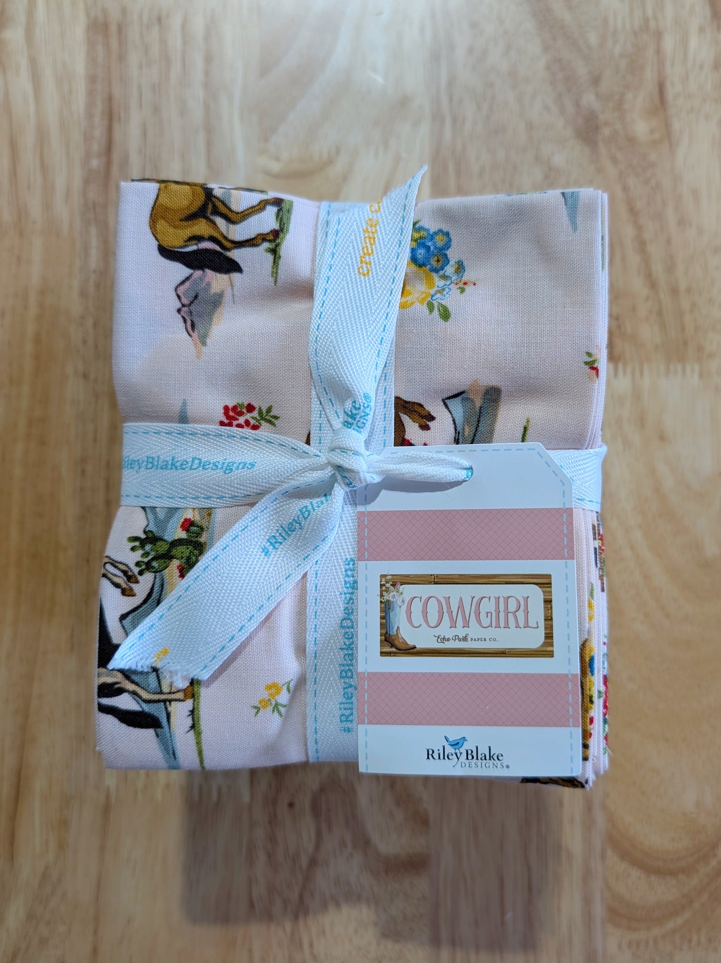 Cowgirl Fat Quarter Bundle - 21 Charming Western Fabrics