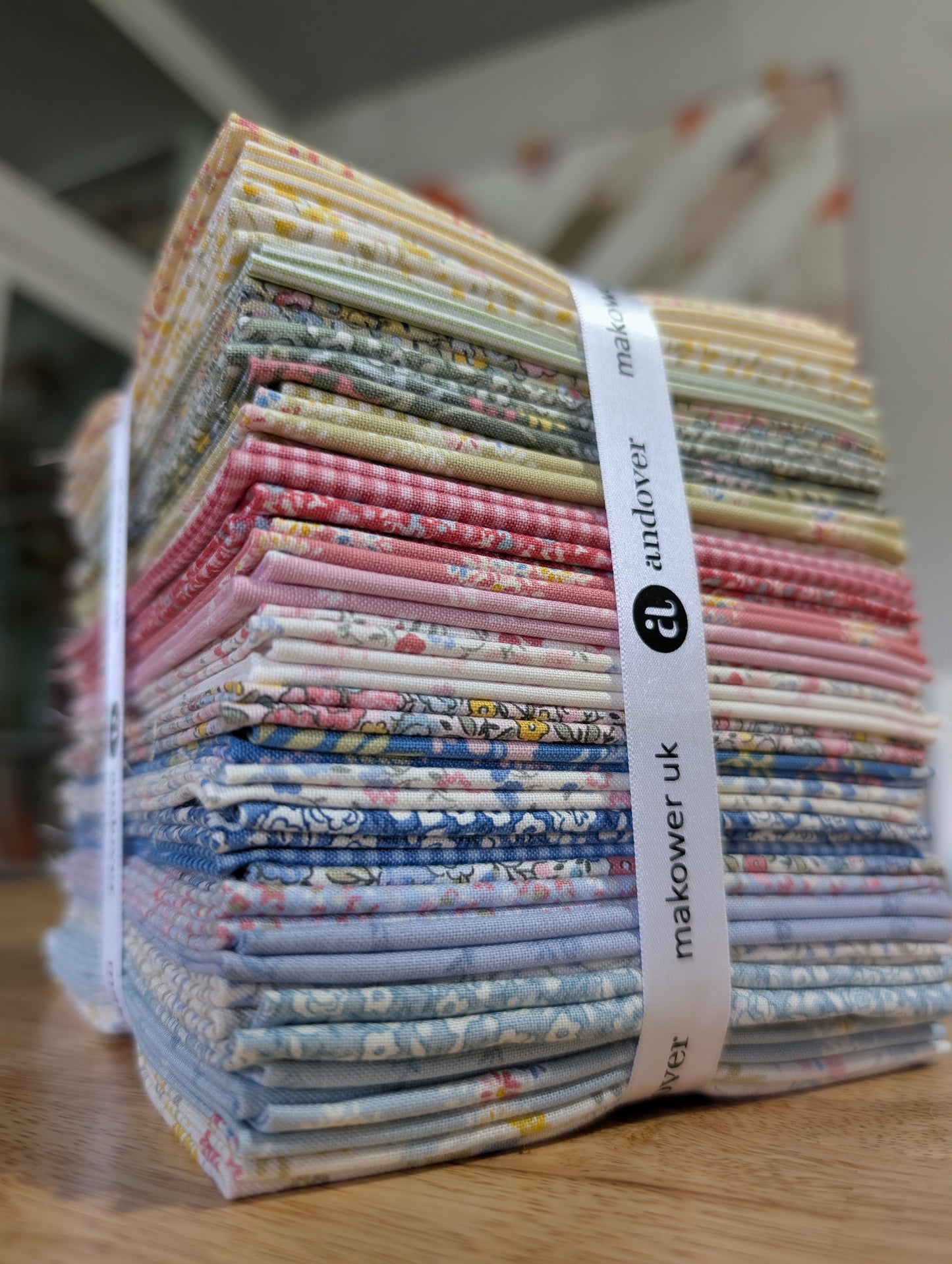 Petite Fleur Fat Quarter Bundle - 30 Dainty Floral Fabrics