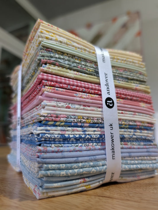 Petite Fleur Fat Quarter Bundle - 30 Dainty Floral Fabrics