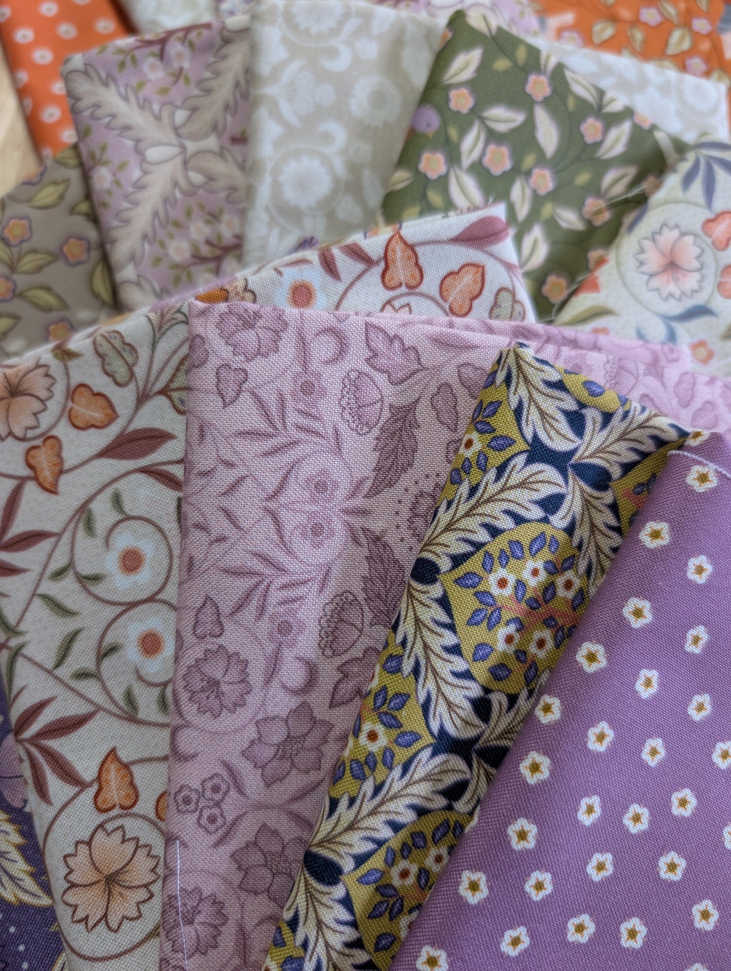 Crossroads Quilt Kit with Isabella Arts & Crafts Floral Fabrics