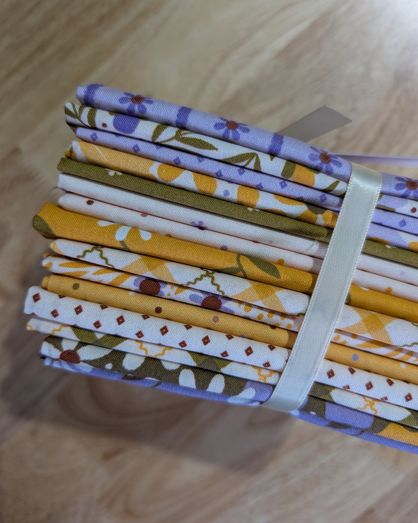 Retro Meadow Fat Quarter Bundle from Cloud9