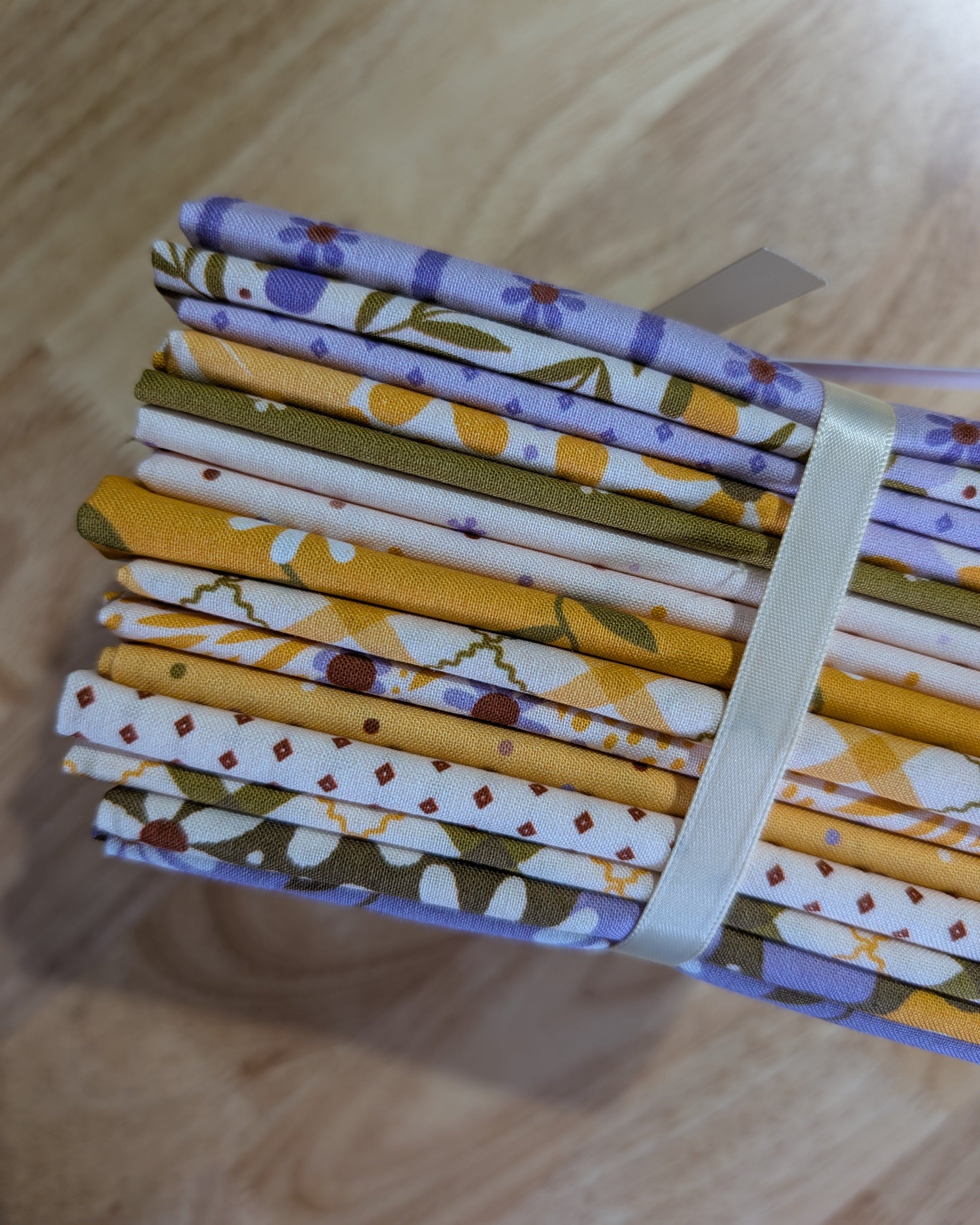 Retro Meadow Fat Quarter Bundle from Cloud9