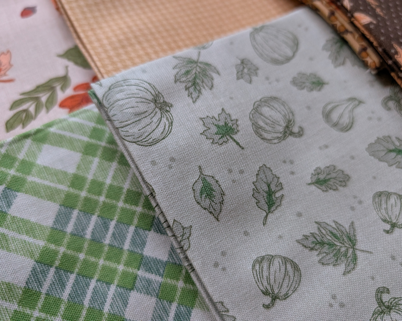 Cozy Autumn Fat Quarter Bundle - 24 Quaint Fall Fabrics