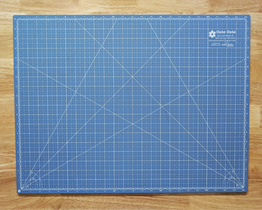 Cute Cuts™ 18" x 24" Reversible Cutting Mat