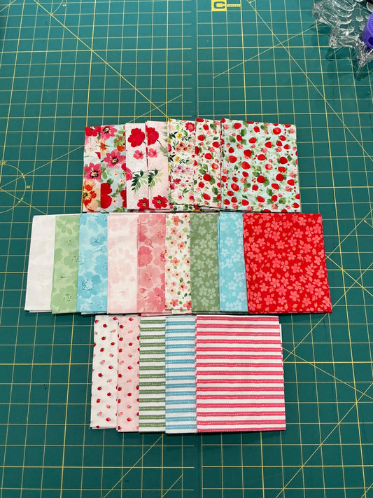 Berry Sweet Quilt Fabric - Fat Quarter Bundle